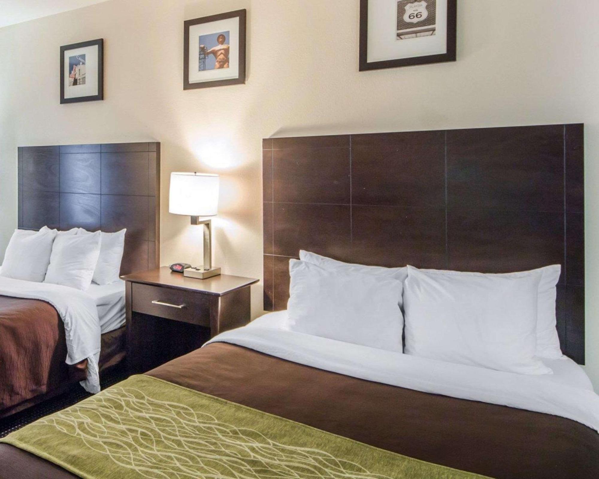 Quality Inn Tulsa-Downtown West Extérieur photo